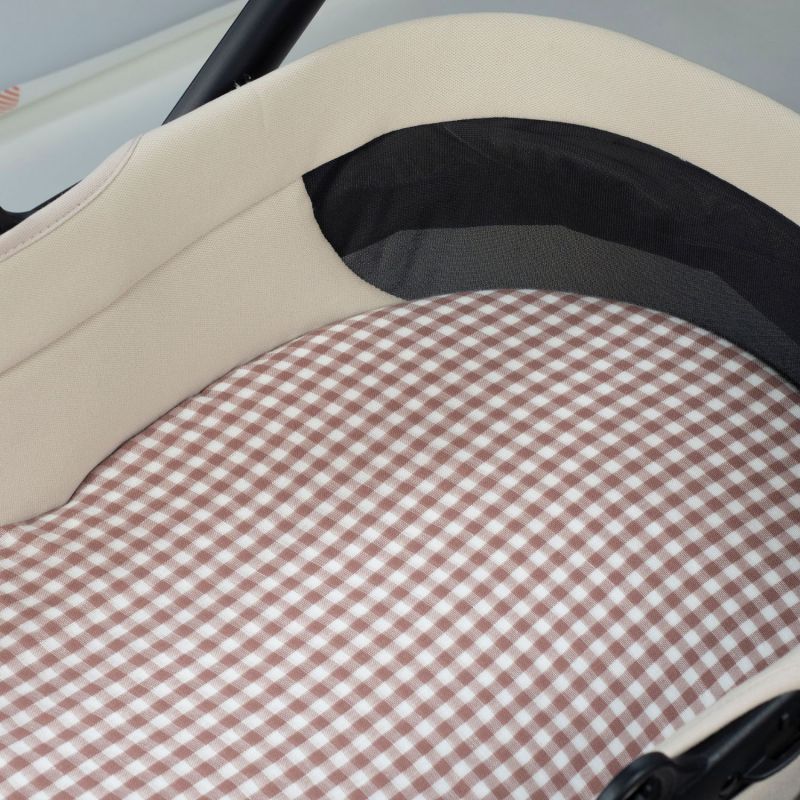 Lot de 2 draps housses pour nacelle Praliné Vichy Rayures Moka Walking Mum Ambiance 3